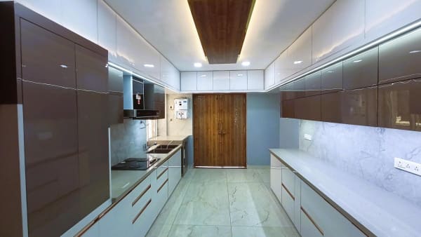 Modular-Kitchen-Design-with-Acrylic-Finish-7
