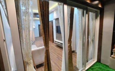 sliding-window-service-image